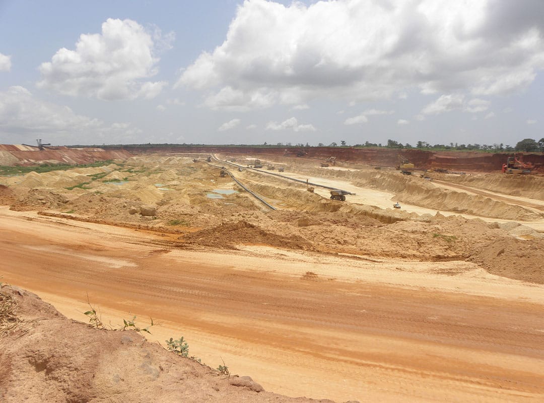 Wide angle image of AggreBind roads in African mining project